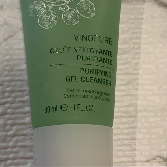 4/$16 Caudalie Vinopure Pore Purifying Cleanser - Picture 2 of 7